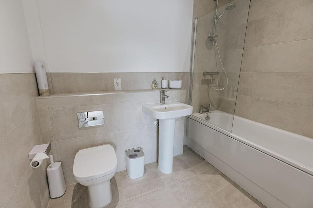 Bobbin Row - Grade 2 Listed Property With A Beautiful Design With Access To Leeds Leeds  Exteriör bild