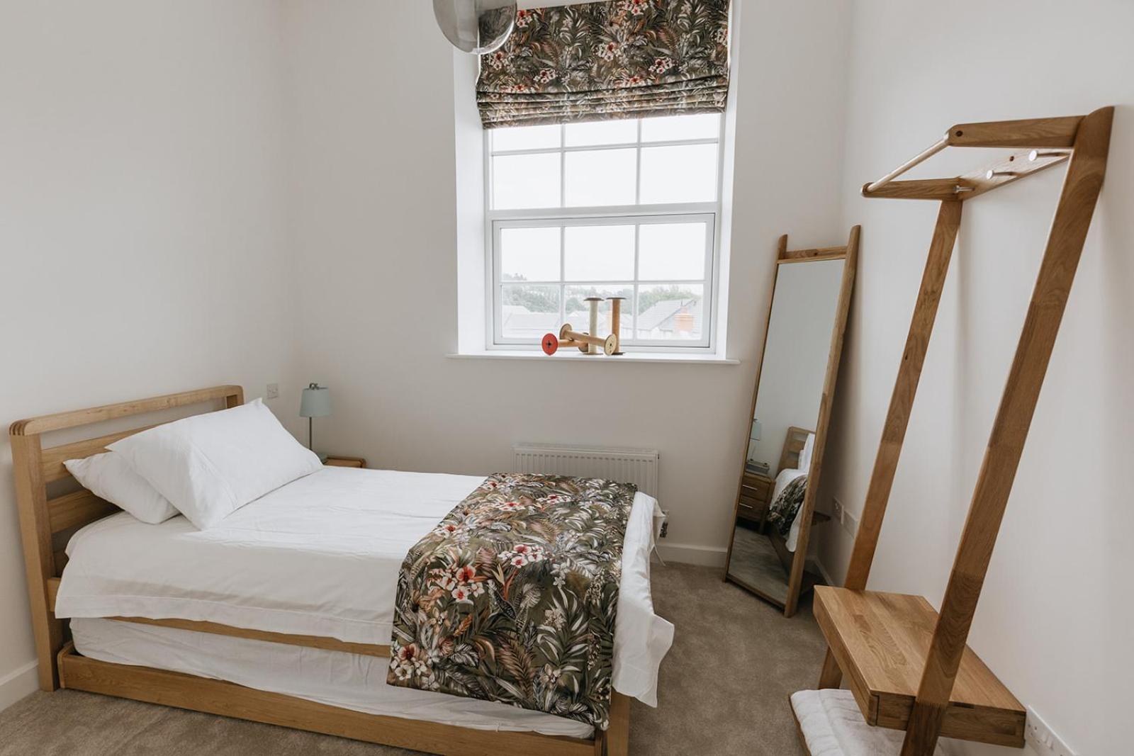 Bobbin Row - Grade 2 Listed Property With A Beautiful Design With Access To Leeds Leeds  Exteriör bild